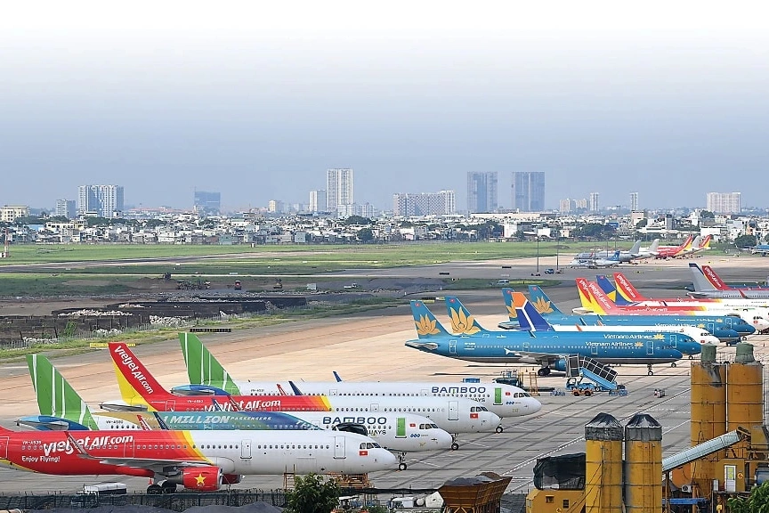 Hệ thống tàu bay tại sân đỗ đang đối mặt với bài toán tối ưu chi phí vận hành trong bối cảnh giá nhiên liệu biến động.