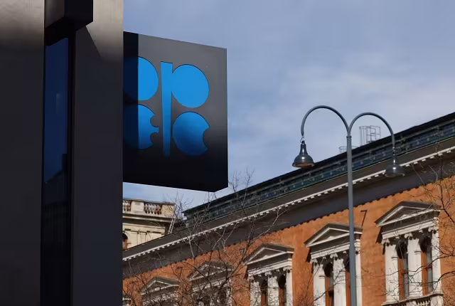 UAE rời OPEC: Động thái gây bất ổn hay cơ hội cho thị trường dầu mỏ?