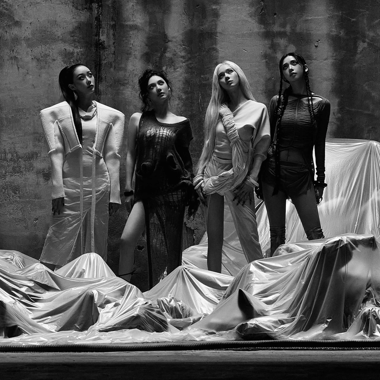 Sự kết hợp giữa aespa và G-DRAGON đang khiến cộng đồng fan đứng ngồi không yên