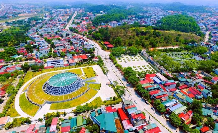 Du lịch và đô thị dịch vụ được xác định là hai mũi nhọn chiến lược trong thu hút đầu tư tại Điện Biên.
